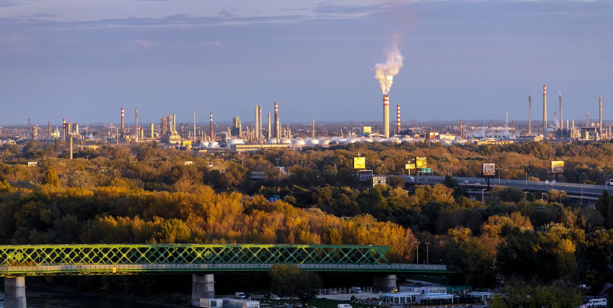 Rafinéria Slovnaft panoráma. FOTO:TASR/Dano Veselský