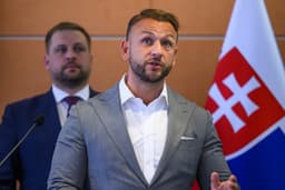 Matúš Šutaj Eštok a Kamil Šaško. Foto Novák/TASR