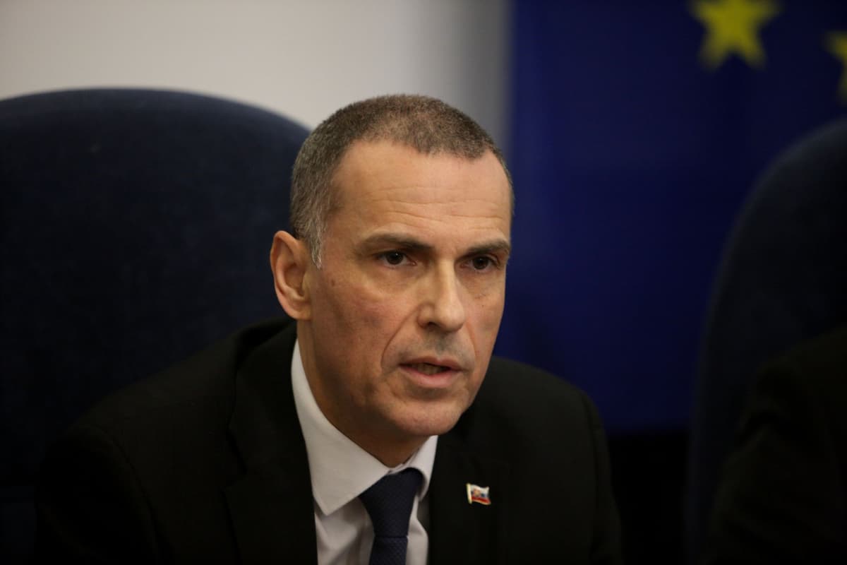 Maroš Žilinka na tlačovej konferencii o pondelňajšom stretnutí s premiérom Robertom Ficom na pôde Generálnej prokuratúry v stredu 4. februára 2026. Foto: Maroš Herc/TASR