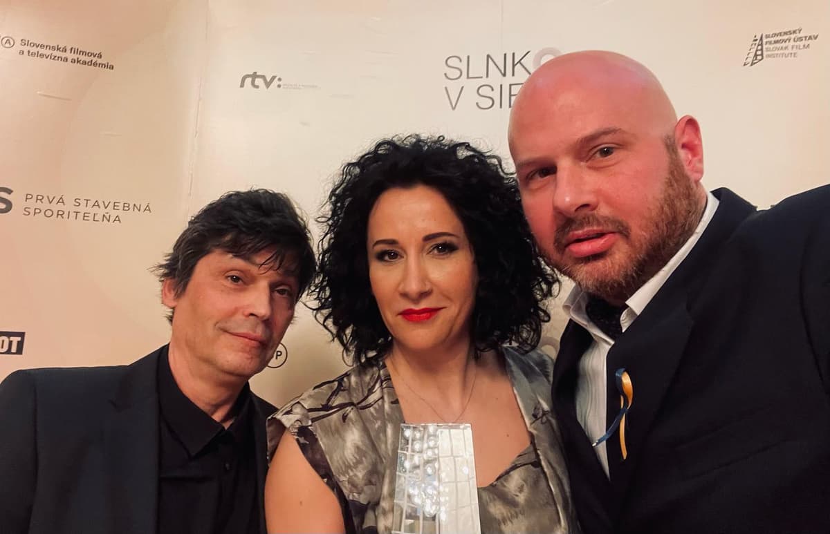 Mátyás Prikler (vpravo) a Zora Jaurová. Foto: FB/MPhilms