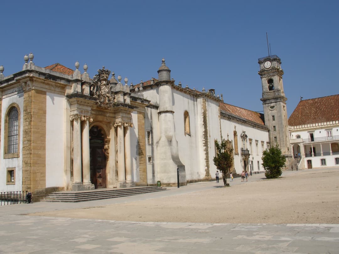 Vchod do Biblioteca Joanina v univerzitnom kampuse. Foto: autorka