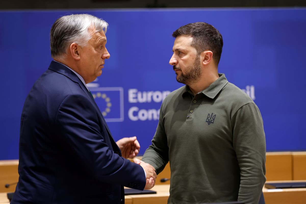 Maďarský premiér Viktor Orbán a ukrajinský prezident Volodymyr Zelenskyj v júni 2024 v Bruseli. Foto: TASR/AP
