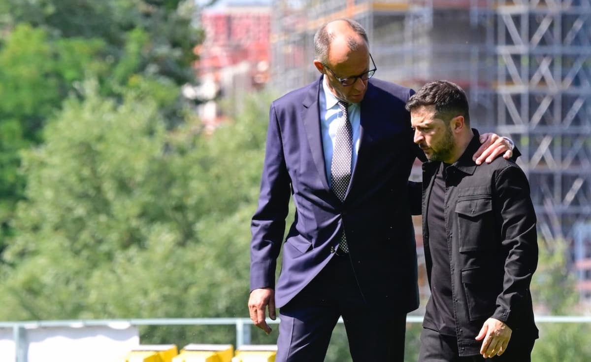 Friedrich Merz a Volodymyr Zelenskyj. Foto TASR/AP