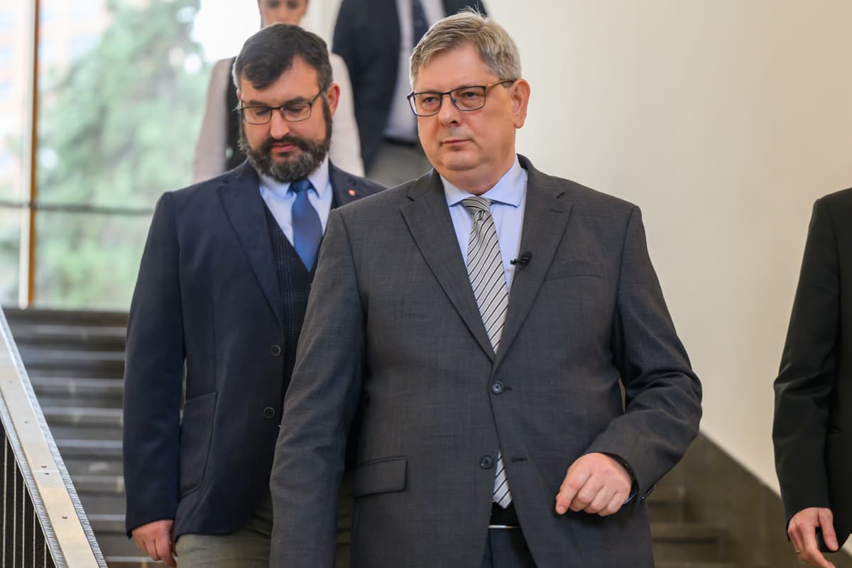 Minister spravodlivosti Boris Susko a štátny tajomník ministerstva Milan Hodás. Foto: TASR/Jaroslav Novák