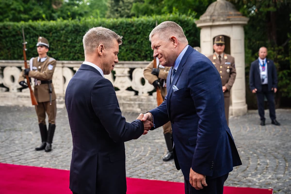Robert Fico a Péter Magyar. Foto: FB/Úrad vlády Slovenskej republiky