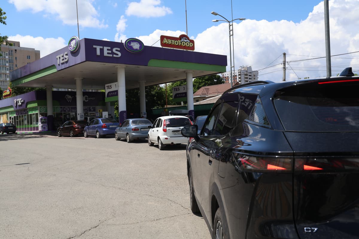 Russia_Crimea_Fuel_Crisis417250223458.jpg