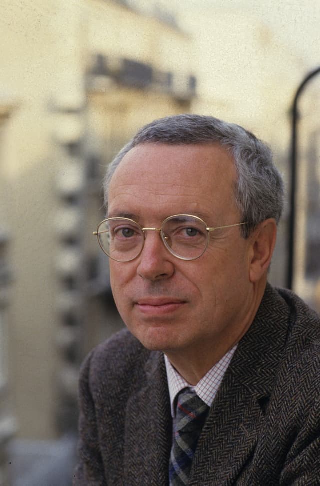 Alain Besançon (1932-2023). Foto: Jean-Régis Roustan / Jean-Régis Roustan / Roger-Viollet via AFP / Profimedia