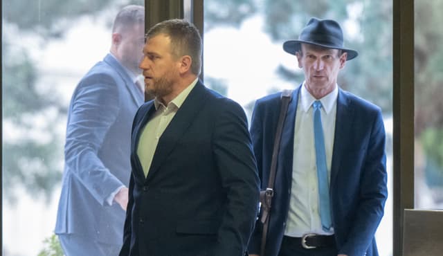 Na snímke štátni tajomníci ministerstva životného prostredia SR zľava Filip Kuffa a Štefan Kuffa. Foto:TASR/Martin Baumann