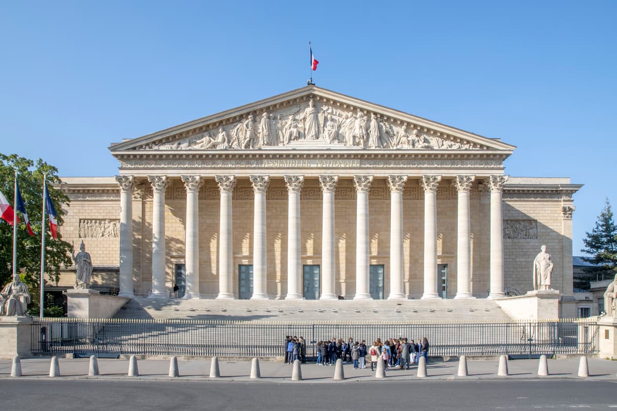 Budova francúzskeho Národného zhromaždenia v Paríži. Ilustračná fotografia. Foto: Thomas Claveirole / Wikimedia Commons (CC BY-SA 4.0)